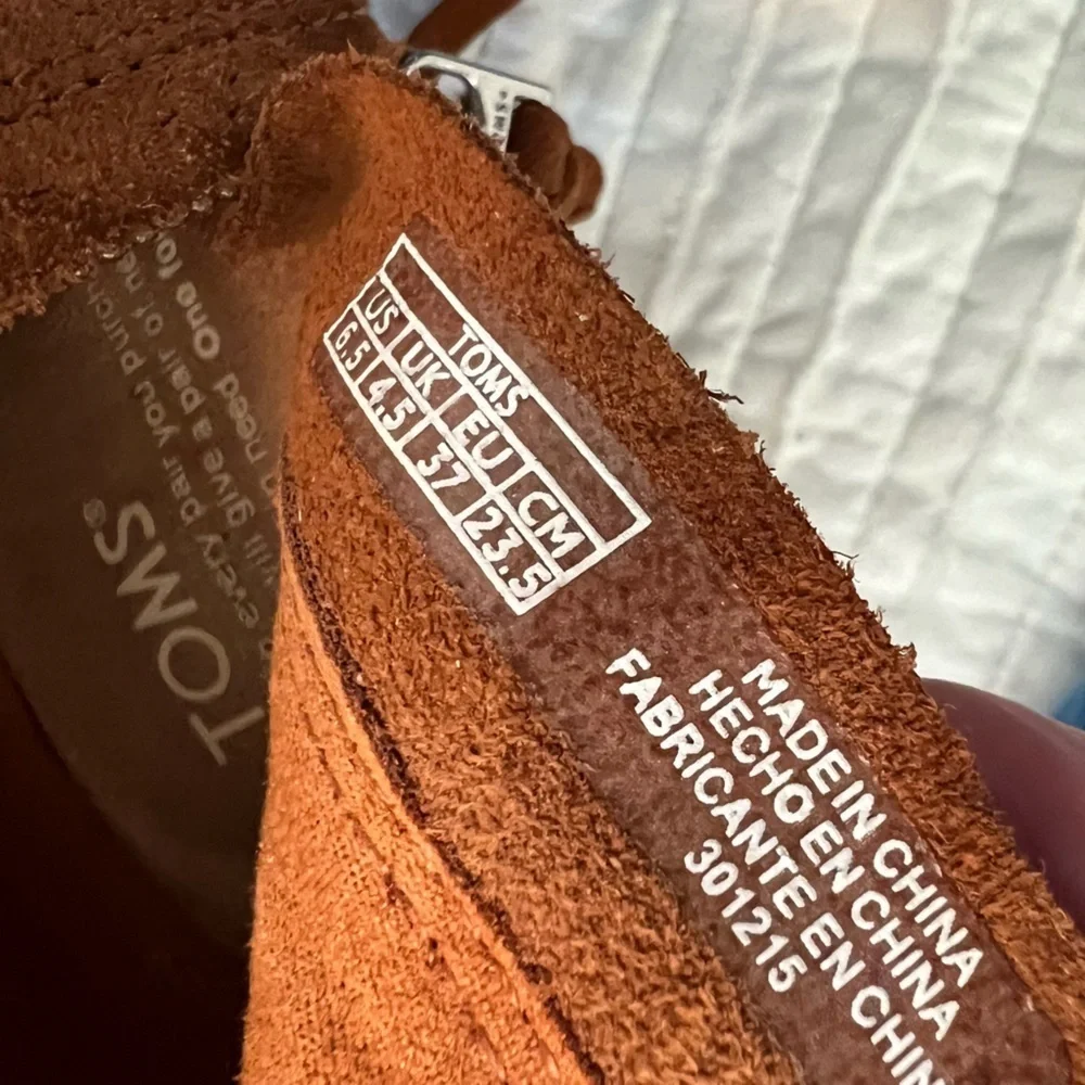 TOMS Rust Tassel Fringe Suede Leather Peep Toe Booties Size 6.5